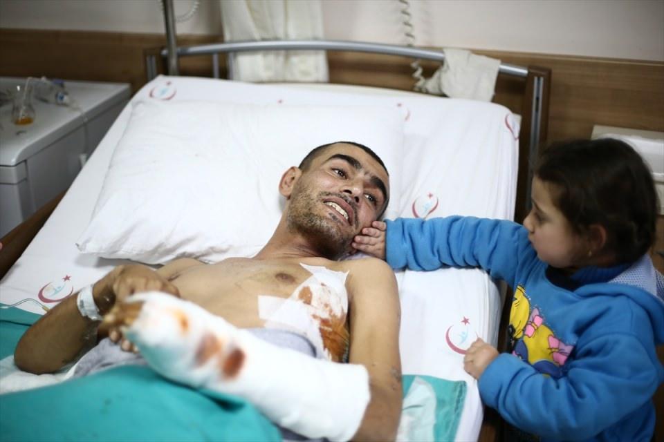 <p>Ameliyat olmama rağmen aklım kendimde değil, onlarda kalmıştı. Çok mutluyum, 2 evladıma kavuştum. Onları göremediğim 20 gün bana 20 yıl gibi geldi. Türk devletine çocuklarımı bugün getirdiği ve beni burada tedavi altına aldığı için teşekkür ederim." diye konuştu.</p>
<p> </p>