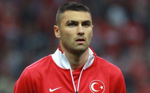 Burak Yılmaz transferinin ardından harekete geçen TFF, Galatasaray´a 6+2 Trabzonsporlu kuralı getirdi.