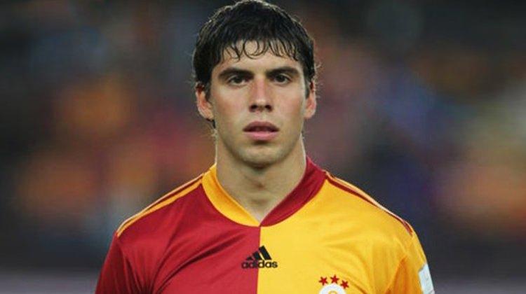 <p>Emiliano Insua - Yaşı: 27 yaşında - Takımı: Stuttgart (Almanya)</p>