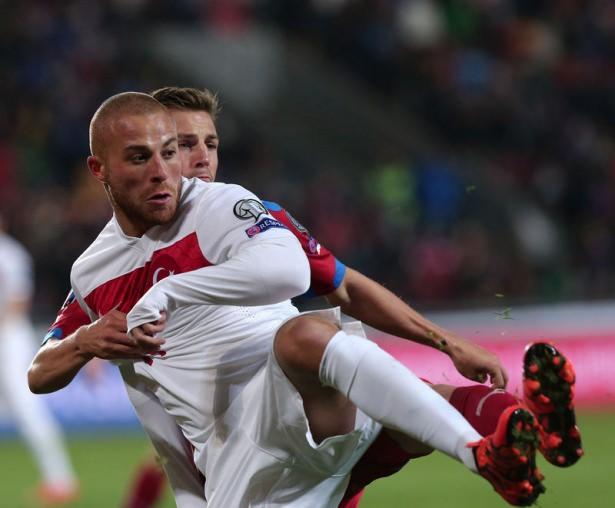 <p>Gökhan Töre (Türkiye)</p>

