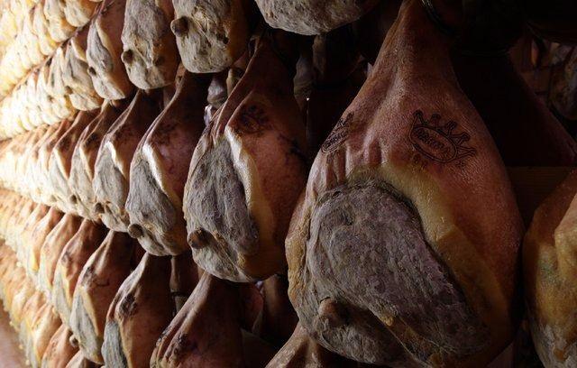 <p>İtalya: 90.7 kg</p>

<p> </p>
