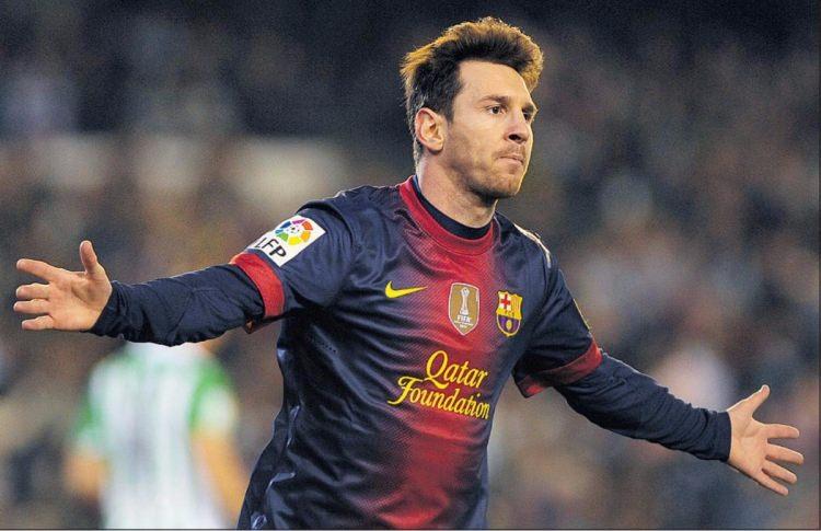 <p>İspanya'da yayın yapan Diario Gol gazetesi Messi'nin Barcelona'daki geleceği için endişeli olduğu ve sözleşme uzatmak için gidecek ve gelecek oyuncular üzerinde söz sahibi olmak istediğini iddia etti.</p>
