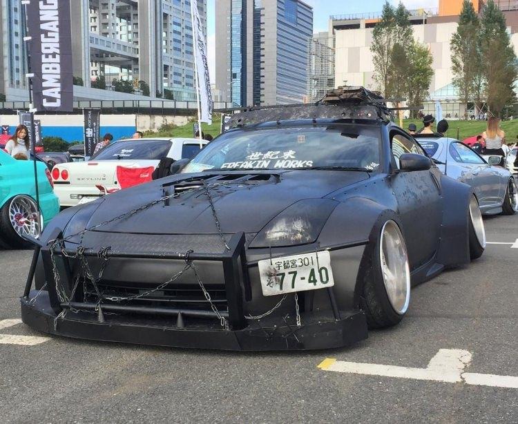 <p>Ancak japonların araçları sportiften ziyade vahşi görüme bürünmüşler.</p>
