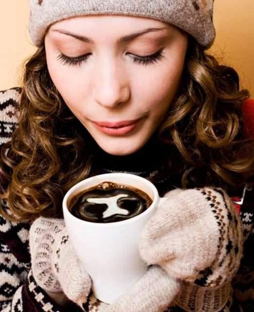 <p><strong>Kahve için</strong></p>

<p>Kahve içmek uzun süreli hafıza gelişimine için katkı sağlar</p>

