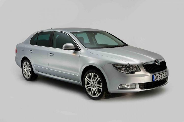 <p>Skoda Superb Mk2</p>
