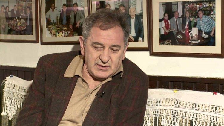 <p>Tarık Hodzic: "Maçtan bir gün önce stada gittim. Yanımda menajerim vardı. 'Bugün kimin maçı var' diye sordum. Bana, 'Onlar sizin yarınki maçınızı bekliyor' dedi. Stadyum bir gün öncesinde dolmuştu."</p>
