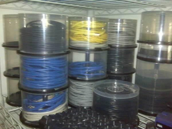 <p>İş yerinizde kendinize cd kapları ile yer açabilirsiniz</p>