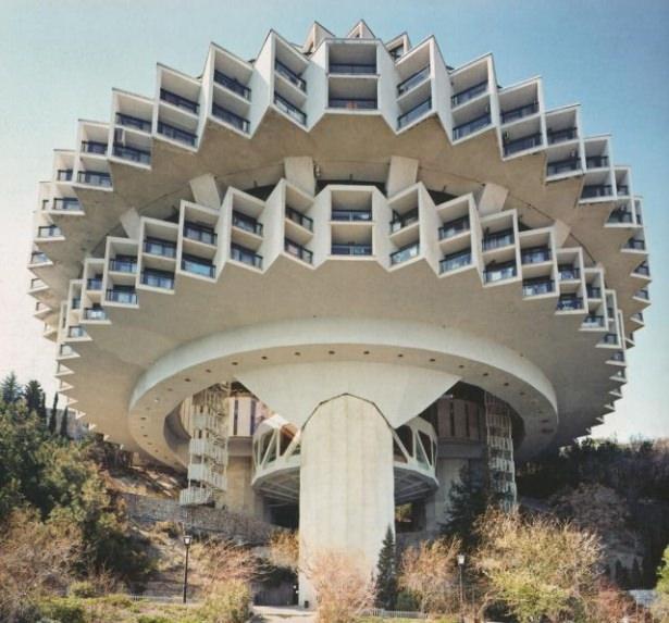 <p>Druzhba Holiday Center (Yalta, Ukraine)</p>

<p> </p>
