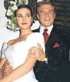 <p>Uğur Dündar ile Yasemin Baradan</p>