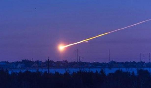 <h2 class="imgText">Asteroidin geçen yıl Sibirya’daki Chelyabinsk’e düşen ve bine yakın kişinin yaralanmasına neden olan meteordan 10 ila 20 kat daha büyük olduğuna dikkat çekildi.</h2>
