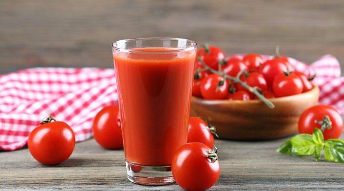 <p>Domates suyunun içindeki asit, akneleri kurutucu özellik gösterir.</p>