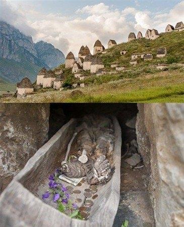 <p>B&ouml;lgeyi ziyaret &nbsp;eden ender kişiler arasında bir ka&ccedil; arkeolog bulunuyor.<br />
&nbsp;</p>

