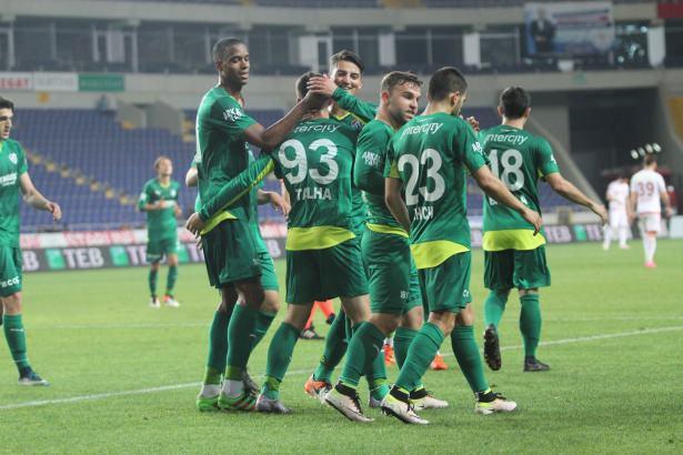 <p>7. Bursaspor (43 puan)</p>
