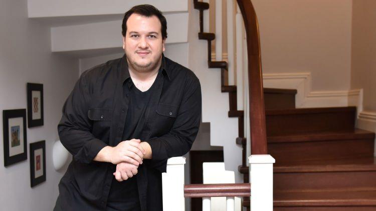 <p>Canım kızım hoşgeldin… Ömrün güzel olsun, sağlık ve başarı dolu, mutlu bir hayat aksın önünde… Vicdanlı ve iyi bir insan ol canım kızım. Yürekli ol. Merhametli ol. Sevgi dolu ol. İyi huylu ol..Hep gülümse inşallah… Aslında ne söylesem ne dilesem boş, sen sadece ANNEN gibi ol yeter bana…Hayatımda tanıdığım en güzel kalp ANNEN’de çünkü. Hep çok sev anneni kızım, hiç üzme. Seni bana o verdi, kıymetlimdir unutma…Seni cok seviyorum kalbimi pembeye boyayan minik prensesim…</p>
