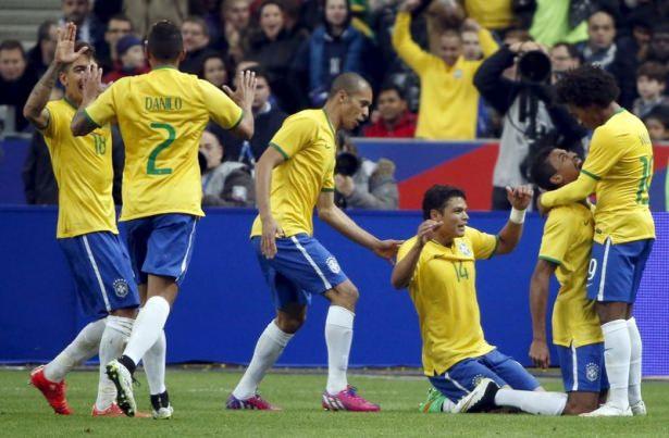 <p>Brezilya, 1998 Dünya Kupası finalinde 3-0 yenildiği Fransa’yı hazırlık maçında deplasmanda 3-1’le adeta darmadağın etti</p>
