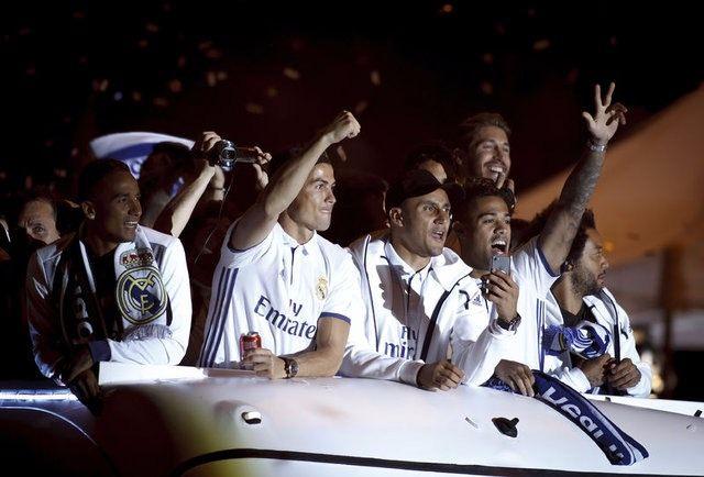 <p>2 - Real Madrid</p>
