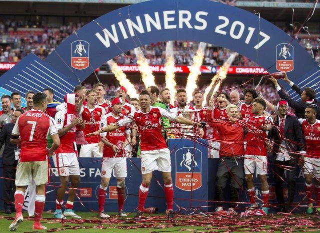 <p>6 - Arsenal</p>
