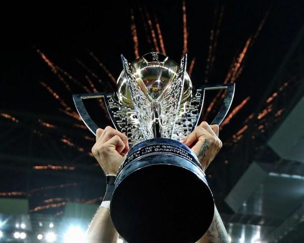 <p>PTT 1. Lig’in şampiyonu Kayserispor, 2-1'lik Karşıyaka galibiyetinin ardından kupasını aldı.</p>
