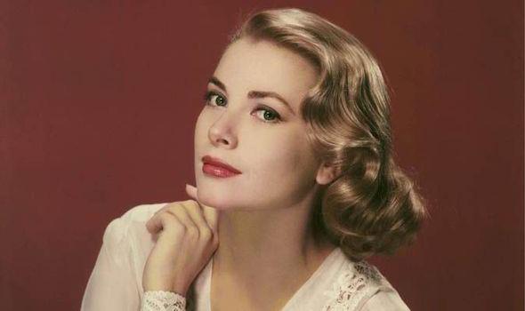 <p>Grace Kelly<br />
<br />
Grace Kelly klasik sarışın tanımının en iyi örneklerinden. </p>