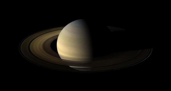 <p>Satürn'ün Gündönümü - 12 Ağustos 2009 </p>

<p> </p>
