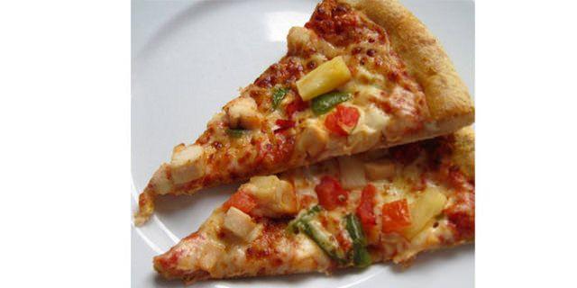 <p><strong>Fast food</strong></p>
