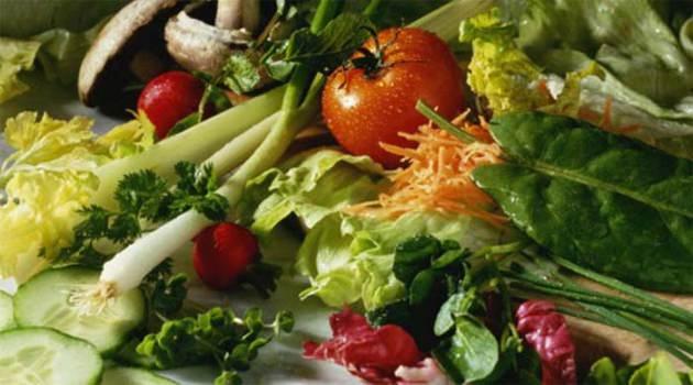 <p>Sebzeler: Lifle dolu olan sebzelerde doğal olarak az kalori bulunuyor.</p>