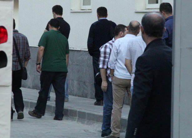 <p>İşte, Musul'da IŞİD'in elinden kurtarılan Türk rehinelerin Şanlıurfa'da çekilen ilk görüntüleri... </p>
