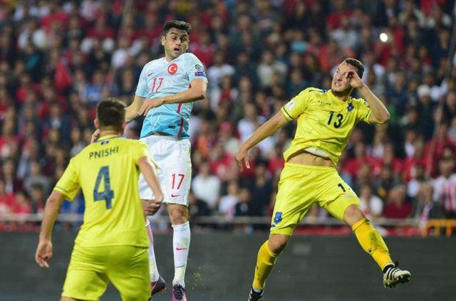<p>"Sergen Yalçın 5-6 dakikaya Emre mor değişikliği gelebilir dedi. Hala ona gülüyorum."</p>