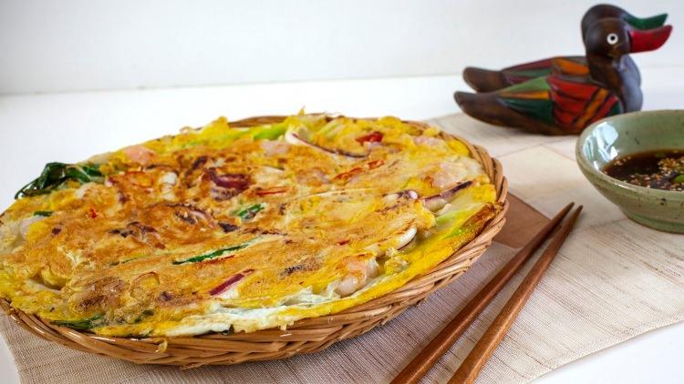 <p><strong>Hameul pajeon</strong></p>

<p>Deniz ürünleriyle yapılan bir yemektir.</p>
