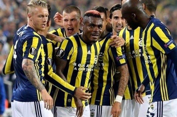 <p>ADVOCAAT'TAN KESİK YEDİ<br />
<br />
EMMANUEL EMENIKE - İyi bir başlangıç yapan Emenike, son haftalarda iyice gözden düştü. Zaman zaman ortaya çıkan sorunlar nedeniyle Advocaat'tan kesik yiyen Emenike son 4 lig maçında sadece 5 dakika süre alabildi.</p>
