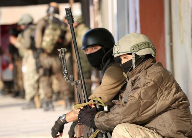 <p>PKK'nın çatışmaları şehir merkezlerine taşıması ile hükümet etkin bir mücadeleyi devreye soktu.</p>
