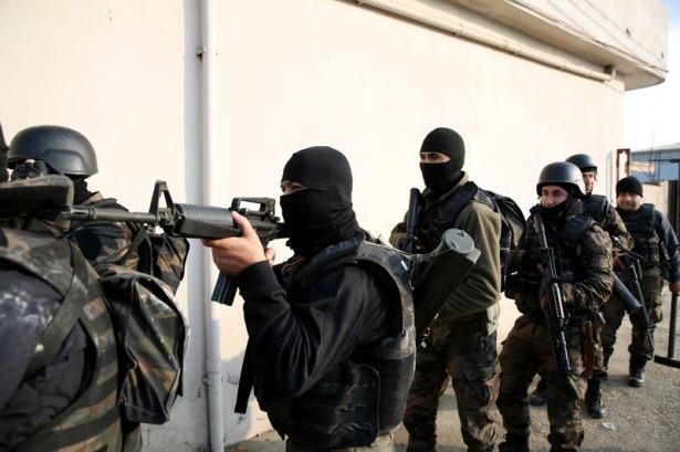 <p>Yaklaşık 10 bin güvenlik görevlisinin katıldığı büyük PKK operasyonunun ikinci gününde öldürülen PKK'lı sayısı 23'e çıktı. </p>
