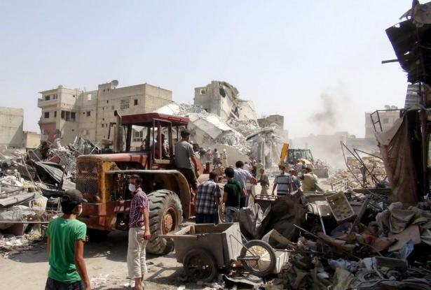 <p>Suriye'de Türkiye sınırındaki Eriha kentine rejim güçlerine ait savaş uçağı düştü, 35 kişi öldü.</p>
