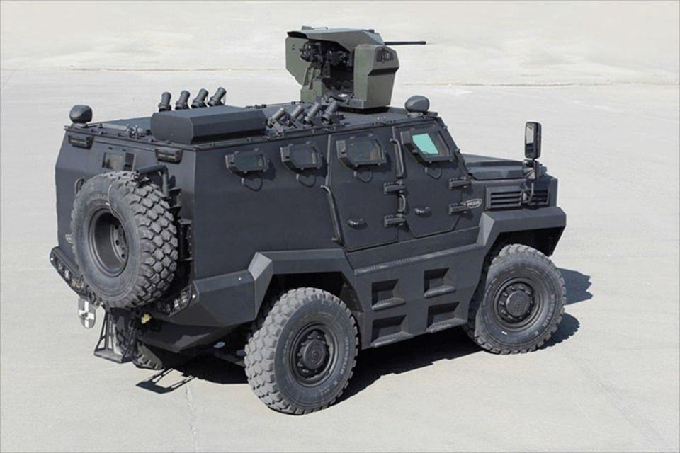 <p>ASELSAN, Katmerciler ile 4x4 mobil gözetleme araçları için yaklaşık 10,5 milyon euroluk 2 sözleşme imzaladı. Sözleşmelere konu teslimatlar gelecek yıl gerçekleştirilecek. Mobil gözetleme araçları tedariki konusunda kurulan iş ilişkileri hem ASELSAN hem de Katmerciler açısından ilkleri barındırıyor.</p>

<p> </p>

