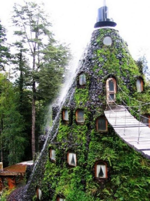 <p><strong>Hotel la Montana Magica, Şili</strong></p>
