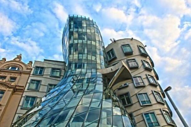 <p><strong>Dancing Building, Prag, Çek Cumhuriyeti</strong></p>
