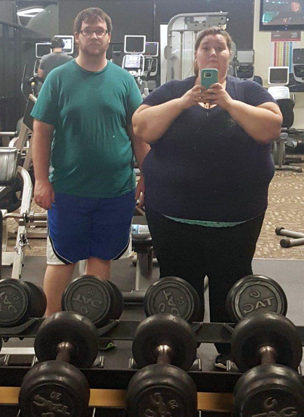 <p>Lexi ve Danny kilolarının sağlıklarını da olumsuz etkilediğini anladılar.</p>