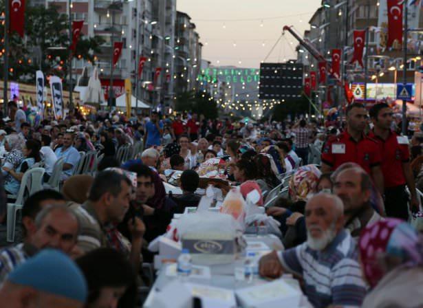 Sivas'ta 1.5 kilometrelik tek sofra