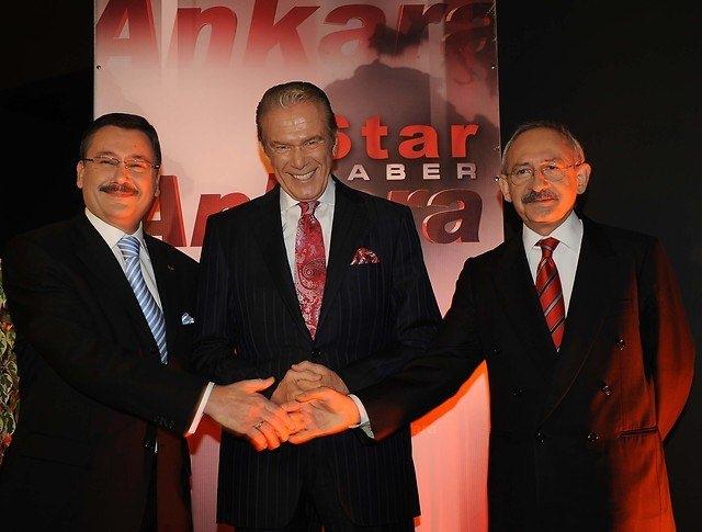 <p><strong>17 Aralık 2008</strong><br />
<br />
CHP Grup Başkanvekili Kemal Kılıçdaroğlu ile Ankara Büyükşehir Belediye Başkanı Melih Gökçek, Uğur Dündar yönetiminde Star TV ekranlarında biraraya gelerek tartıştılar.</p>
