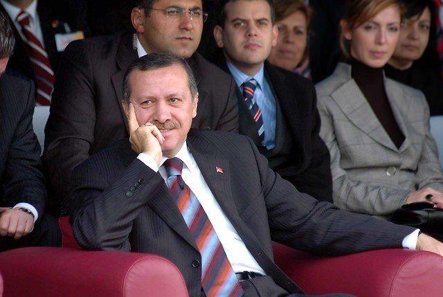<p><strong>18 Eylül 2005</strong><br />
<br />
Başbakan Recep Tayyip Erdoğan, çeşitli açılış törenlerine katılmak için Denizli'ye geldi.</p>
