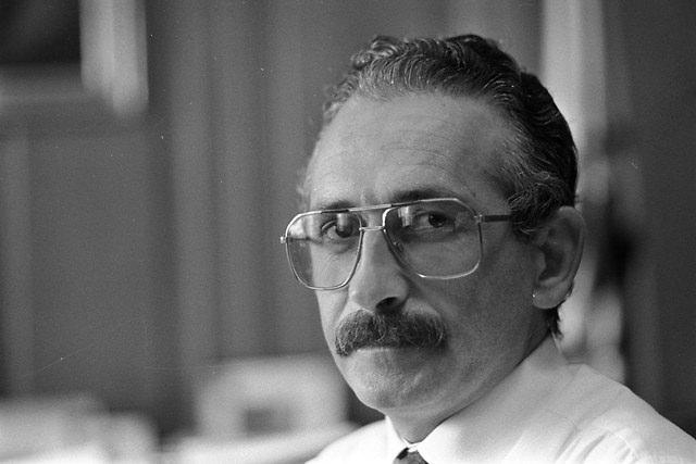 <p><strong>5 Ağustos 1992</strong><br />
<br />
Ssk Genel Müdürü Kemal Kılıçdaroğlu</p>

<p> </p>
