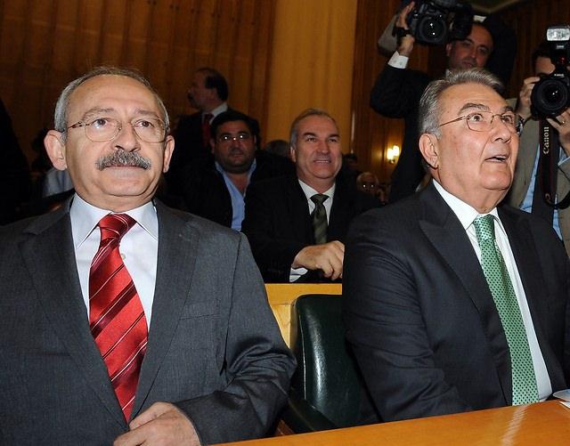 <p><strong>1 Aralık 2009</strong><br />
<br />
CHP Genel Başkanı Deniz Baykal, partisinin grup toplantısında bir konuşma yaptı.</p>

<p> </p>
