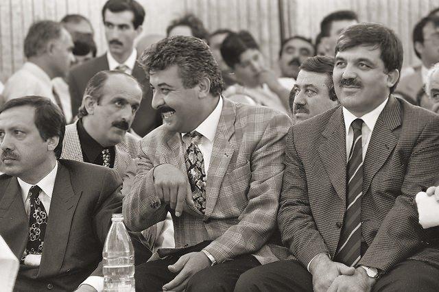 <p><strong>19 Temmuz 1997</strong><br />
<br />
Refah Partisi'nin (RP) 14. Kuruluş yıldönümü dolayısıyla Ankara'da tören düzenlendi.</p>