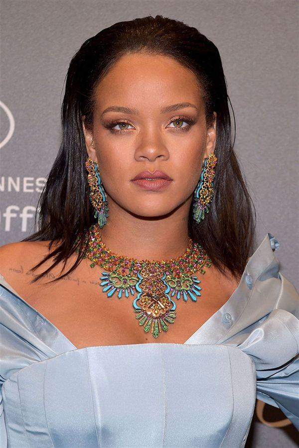 <p>Rihanna</p>
