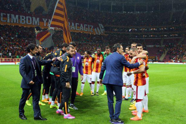 <p>Bu arada 'zalımsın' Sneijder</p>
