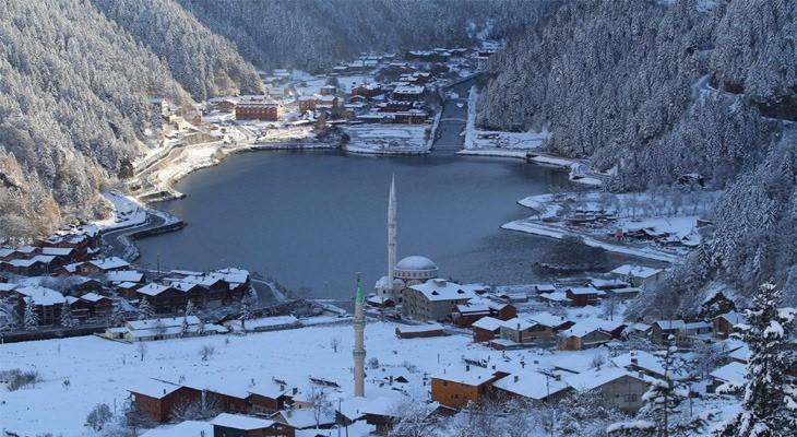 <p>Uzungöl</p>
