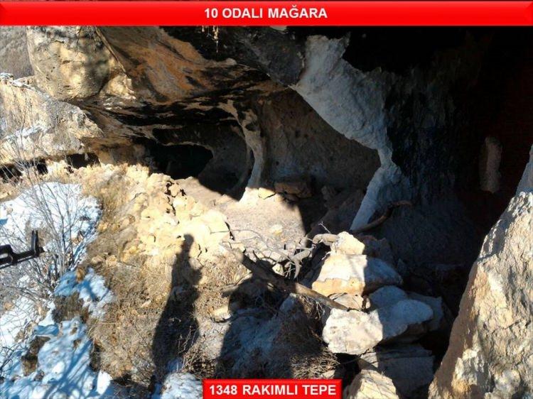 <p><strong>Şırnak'ta terör operasyonu</strong></p>
<p>23. Jandarma Sınır Tümen Komutanlığı sorumluluk alanındaki Gabar Dağı bölgesinde, 1.Jandarma Komando Tugay Komutanlığı, 6.Motorize Piyade Tugay Komutanlığınca icra edilen müşterek operasyonda 1 terörist etkisiz hale getirildi.</p>