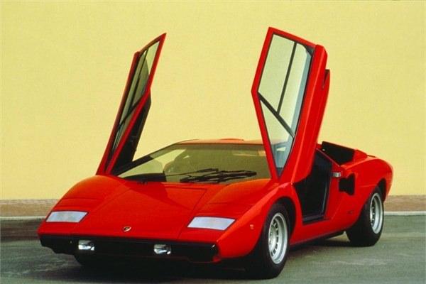 <p>26 - Lamborghini Countach</p>
<p> </p>