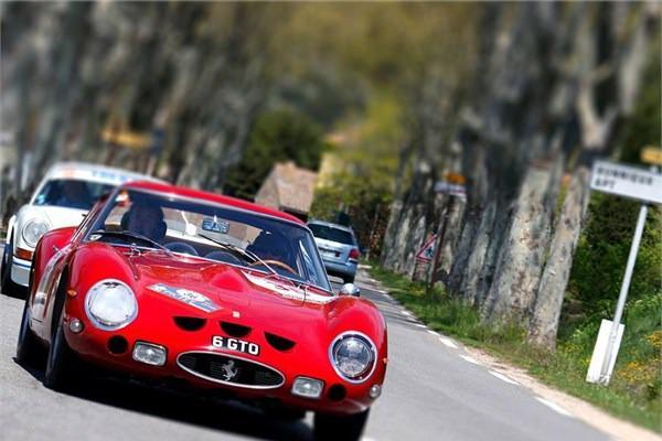 <p>15 - Ferrari 250 GTO (1962 - 1964)</p>
<p> </p>