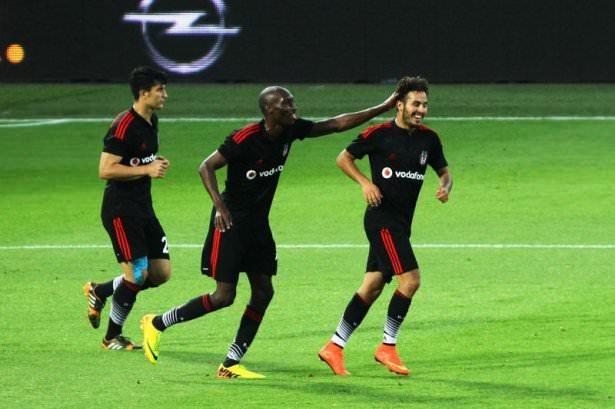 <p>@ Atiba... Beşiktaşımın abisi sensin...</p>
